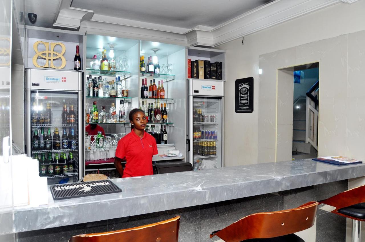 Primal Hotel Isaac John Gra Ikeja Exterior photo