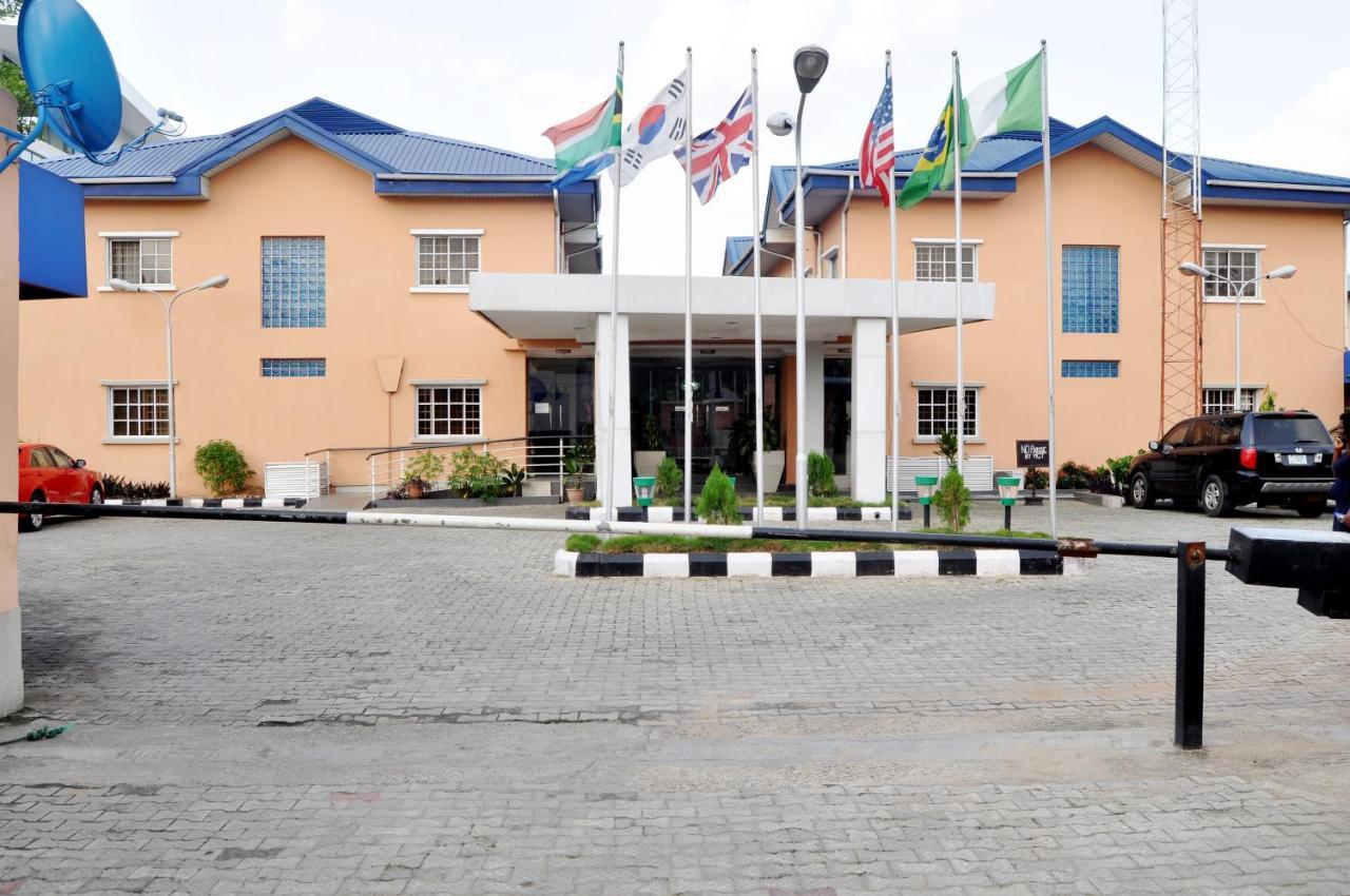 Primal Hotel Isaac John Gra Ikeja Exterior photo