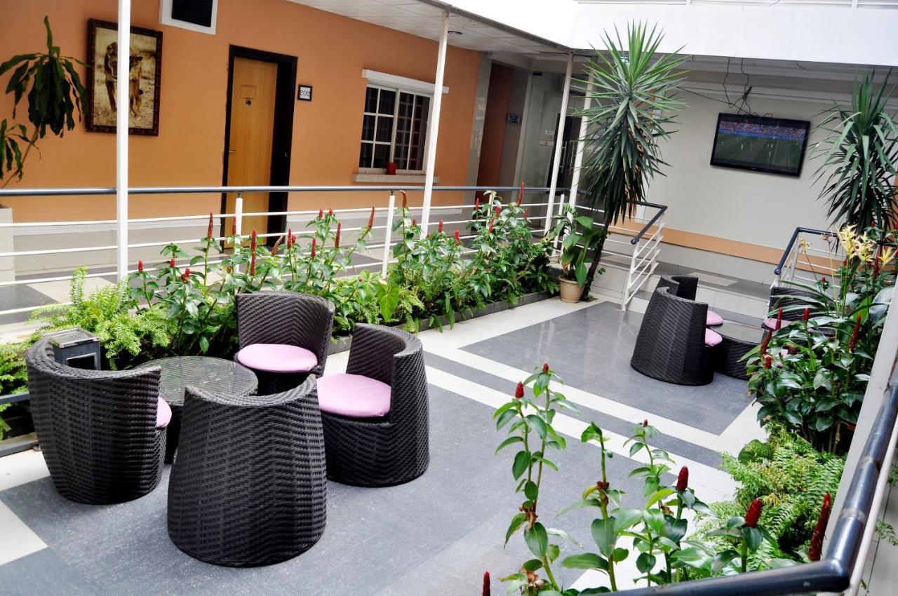 Primal Hotel Isaac John Gra Ikeja Exterior photo