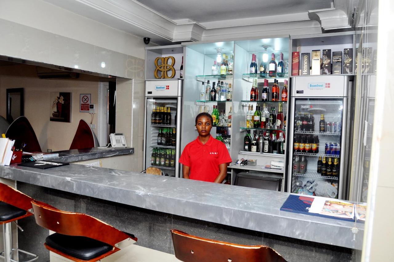 Primal Hotel Isaac John Gra Ikeja Exterior photo