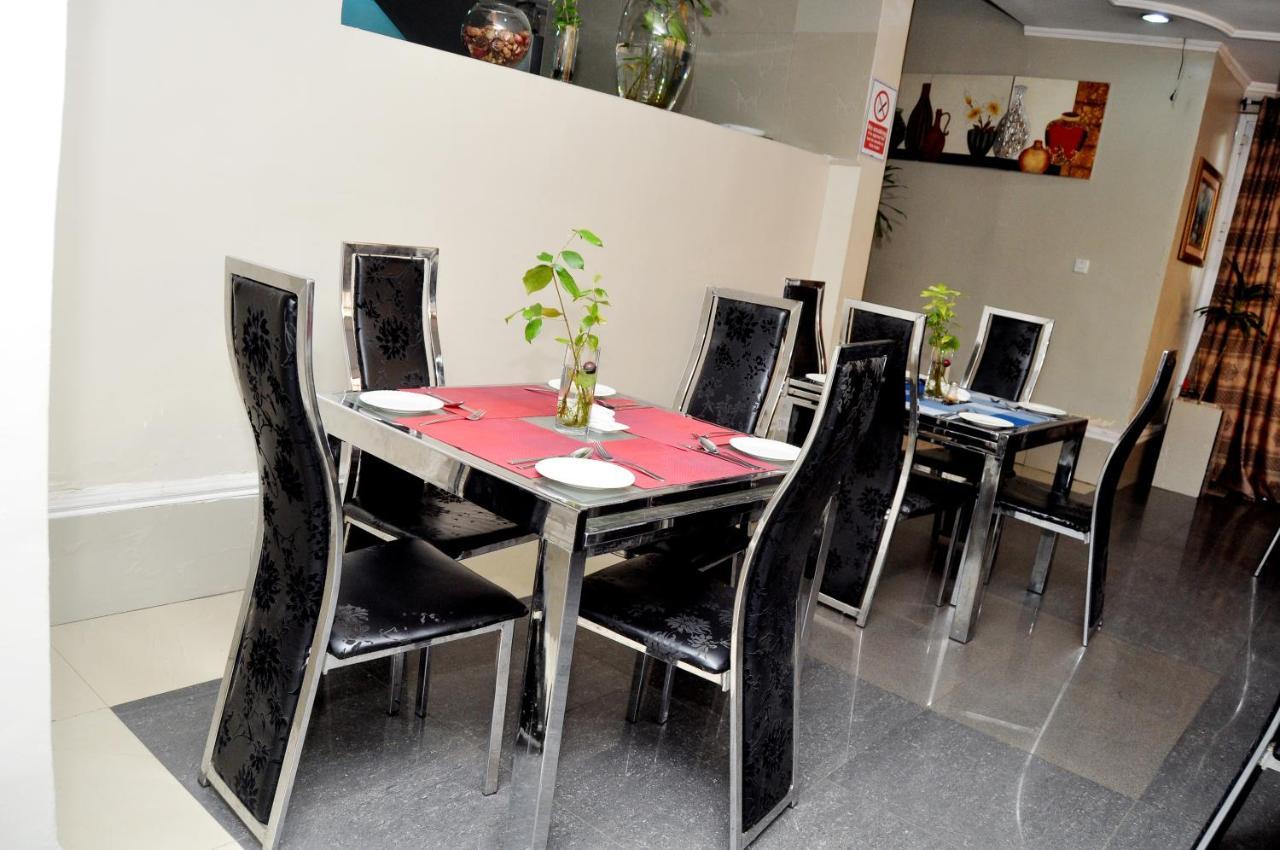 Primal Hotel Isaac John Gra Ikeja Exterior photo